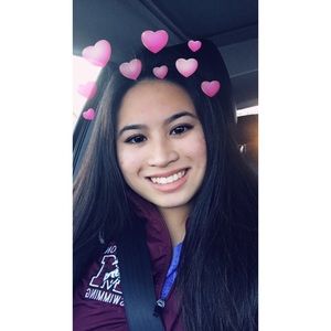 Meet your Posher, Gabriella